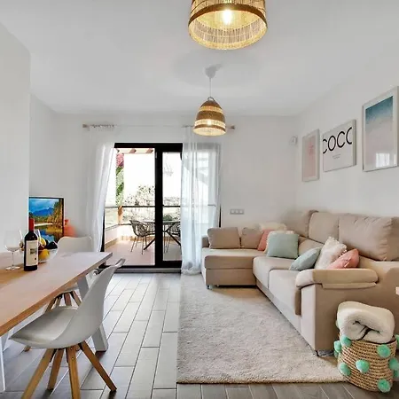 2 Terraces W/ Astonishing Views.